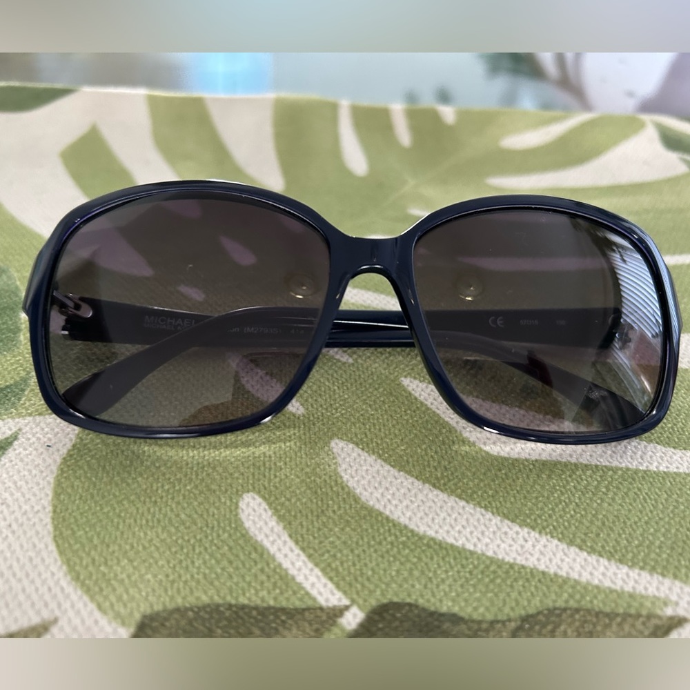 Navy blue large Michael Kors sunglasses